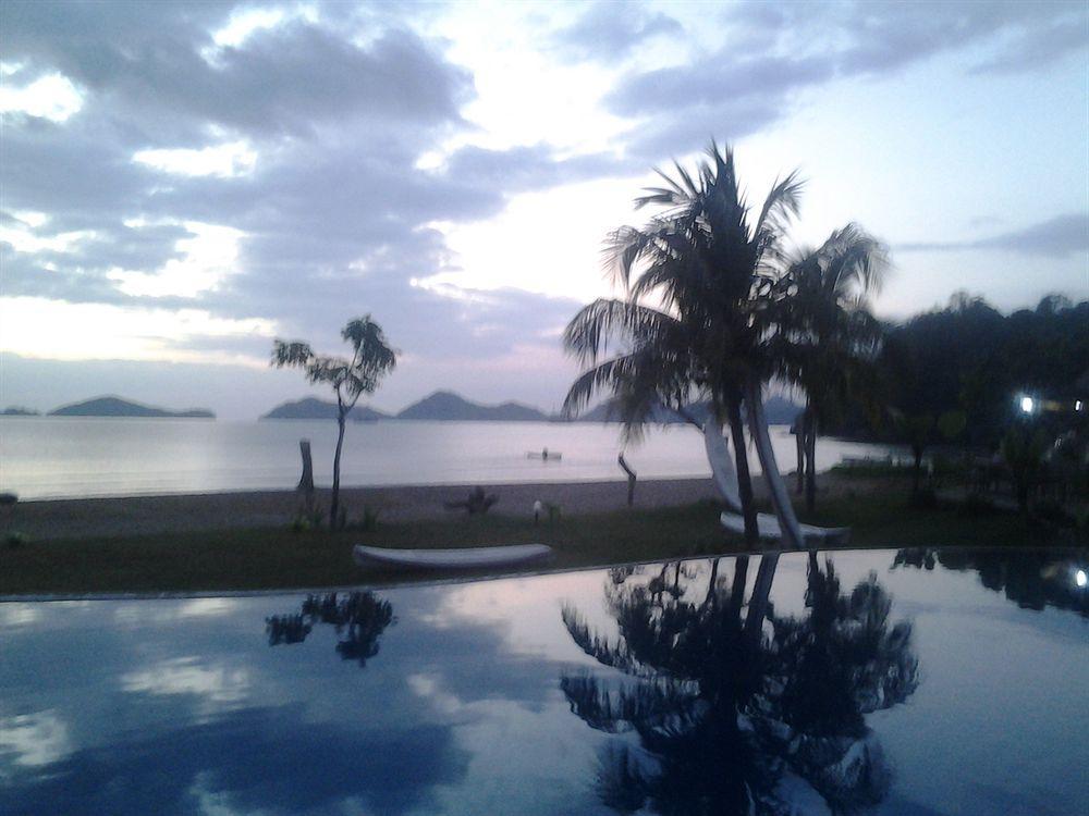Luwansa Beach Resort Labuan Bajo Ngoại thất bức ảnh