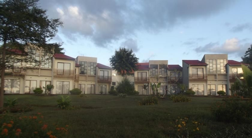 Luwansa Beach Resort Labuan Bajo Ngoại thất bức ảnh