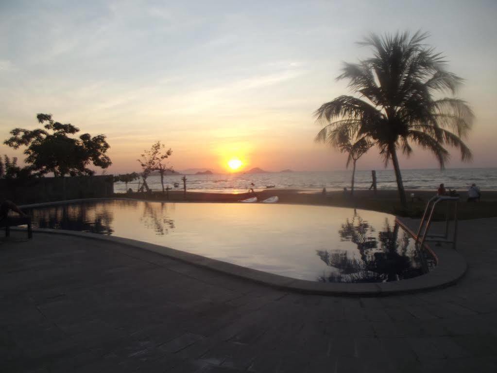 Luwansa Beach Resort Labuan Bajo Ngoại thất bức ảnh